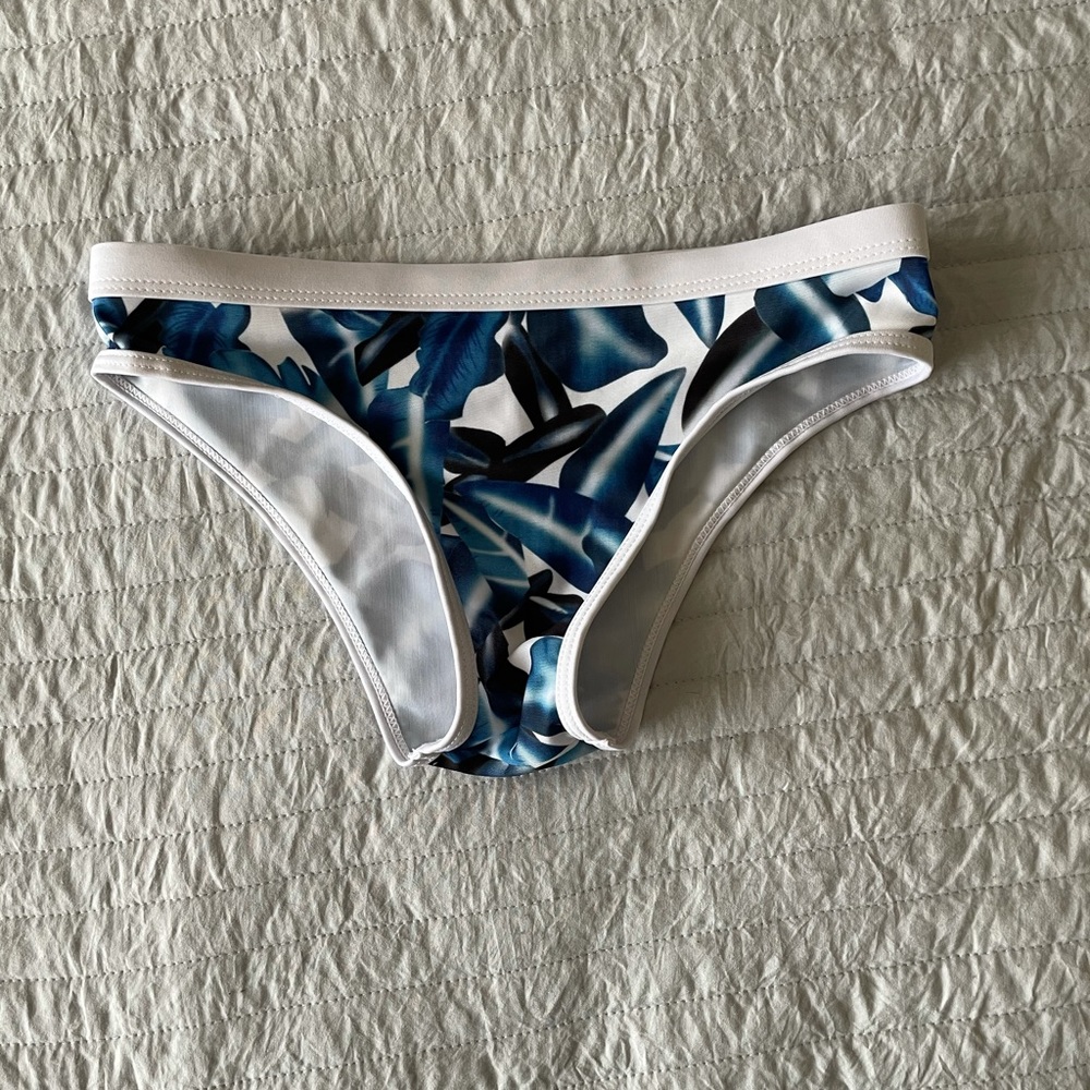 Bikini bottom